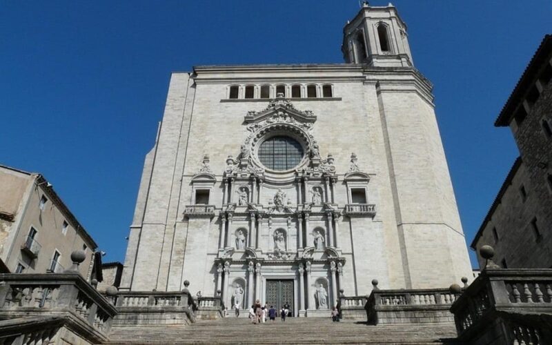 Barcelona: Girona Private Day Trip With Local Guide - Unique Culinary Experiences in Girona