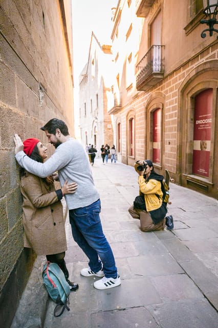 Barcelona: Gothic Quarter Private Photoshoot Experience - Introduction