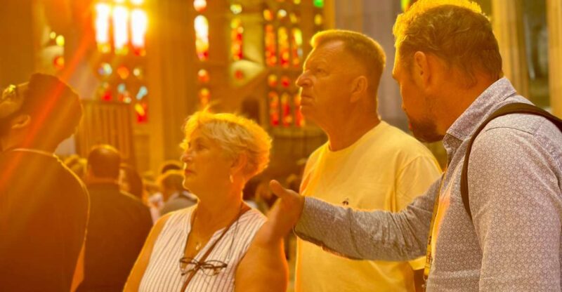 Barcelona: Gothic Quarter, Sagrada Familia & Park Güell Tour - Key Points