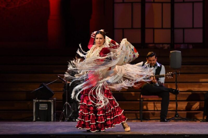 Barcelona: Gran Gala Flamenco Show Entry Ticket - Key Points
