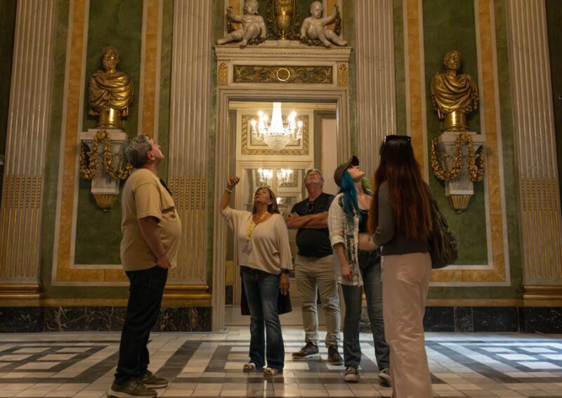 Barcelona: Guided Tour of the Picasso Museum with Tickets - Group Size and Accessibility