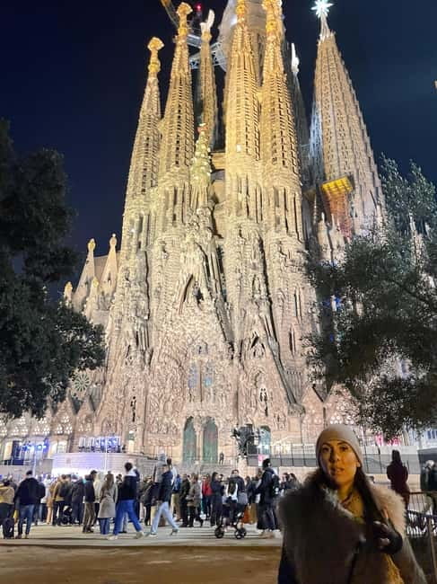 Barcelona: Guided Tour of the Sagrada Familia Skip the Line - An In-Depth Look at the Experience