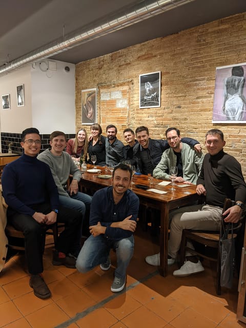 Barcelona: Hidden Bars and Authentic Tapas Journey - Meeting Point and Accessibility