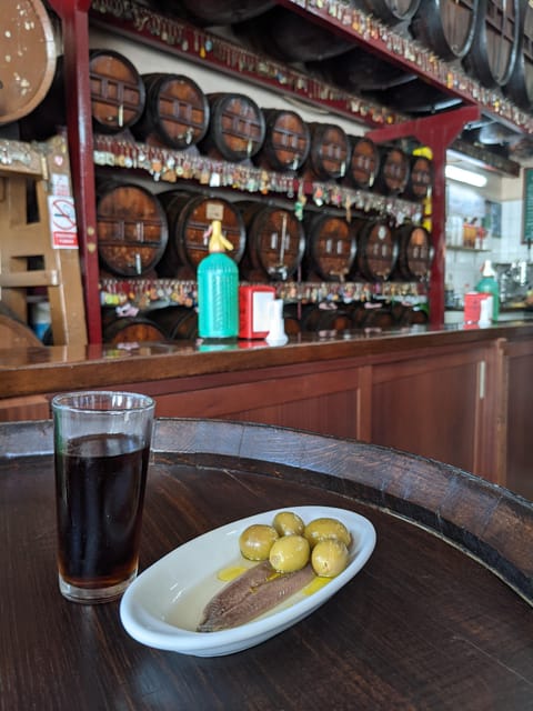 Barcelona: Hidden Bars and Authentic Tapas Journey - Neighborhood Exploration
