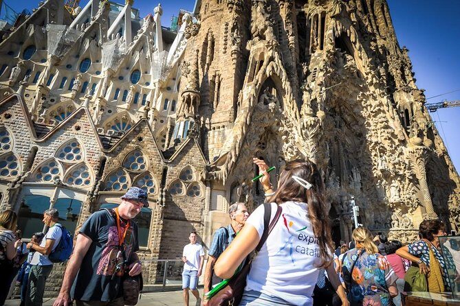 Barcelona Highlights & Sagrada Familia Skip-the-Line Private Tour - What the Reviews Say
