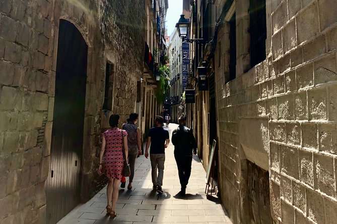 Barcelona Historic Walking Tour and Food Experience - Tour Experience
