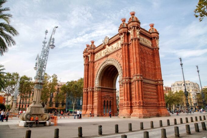 Barcelona Historical 3-Hour Bike Tour - Frequently Asked Questions
