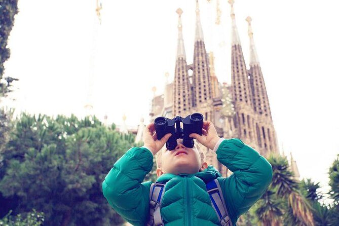 Barcelona in a Day for Kids and Families with Sagrada Familia and Gothic Area - Key Points