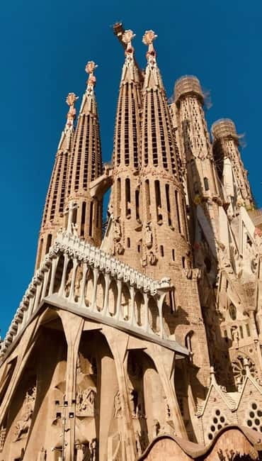 Barcelona: La Sagrada Familia Fast-Track Guided Tour - An In-Depth Look at the La Sagrada Familia Tour