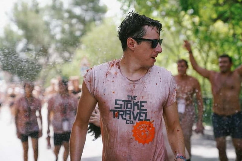 Barcelona: La Tomatina Day Trip to Buñol with Party Access - Key Points
