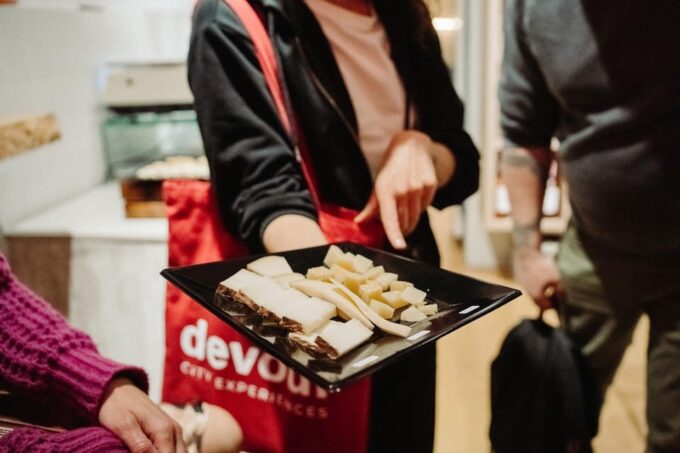 Barcelona: Local Food Tour in Gracia With Tastings & Drinks - Gracias Historic Charm