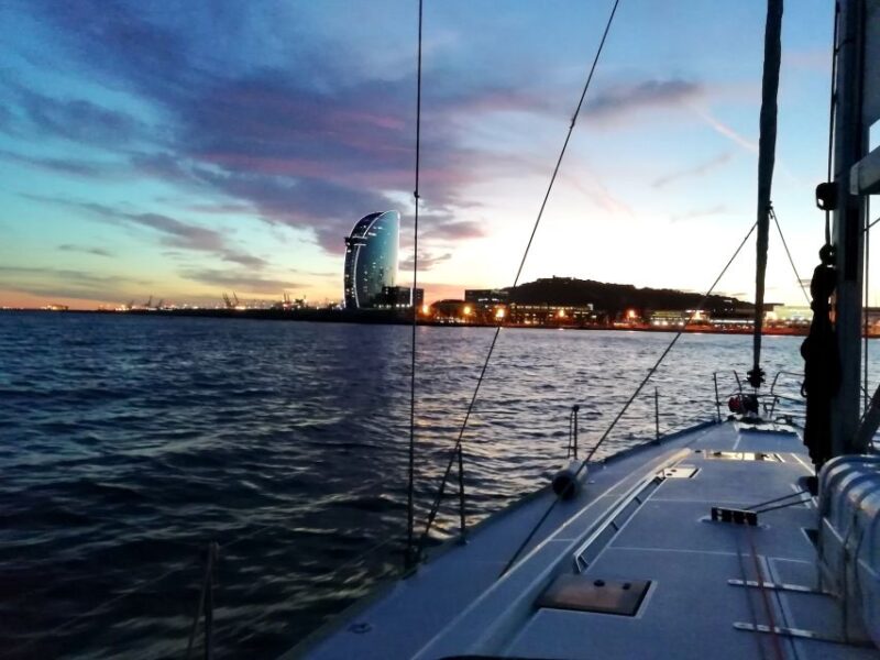 Barcelona: Luxury Private Sunset Yacht Cruise - Experience Highlights