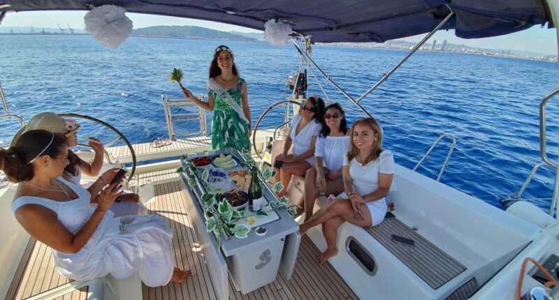 Barcelona: Luxury Private Sunset Yacht Cruise - Meeting Point and Cancellation