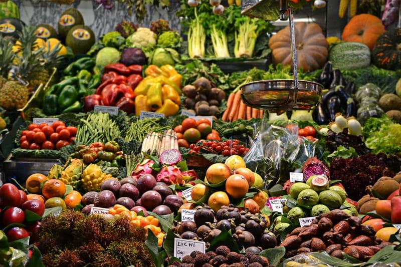 Barcelona: Markets Tour with Optional Wine & Food Upgrade - Key Points