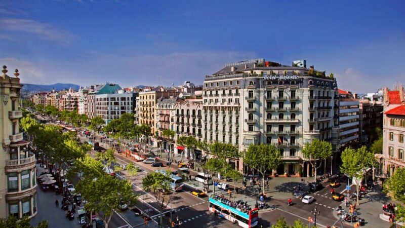 Barcelona: Modernism Gaudi Architectural Walking Tour - A Well-Balanced Exploration of Gaudí’s Modernism