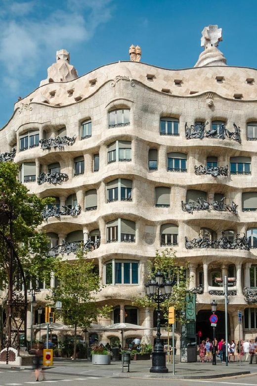 Barcelona: Modernism Gaudi Architectural Walking Tour - FAQ