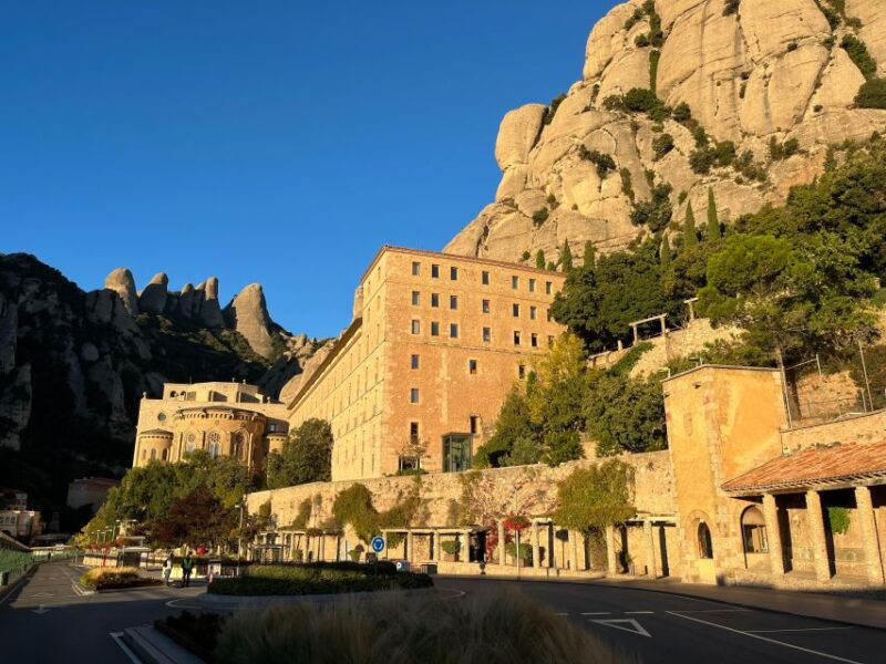 Barcelona: Montserrat Early Hiking Trip With Abbey & Madonna - Customer Reviews and Ratings