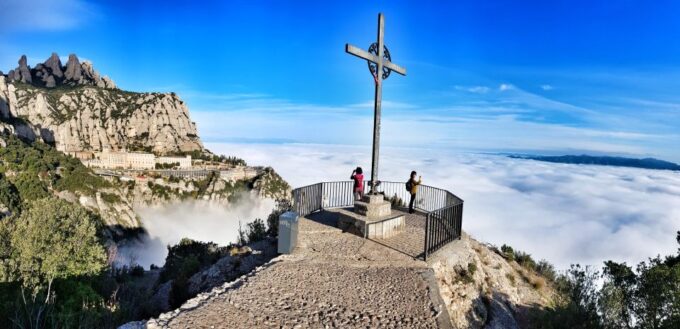 Barcelona: Montserrat Hiking Experience and Monastery Visit - Transportation and Meeting Point