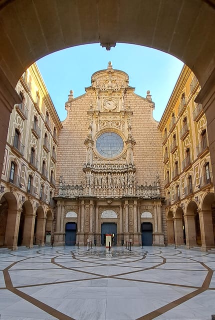 Barcelona: Montserrat Monastery and Natural Park Guided Tour - Montserrat Monastery and Basilica
