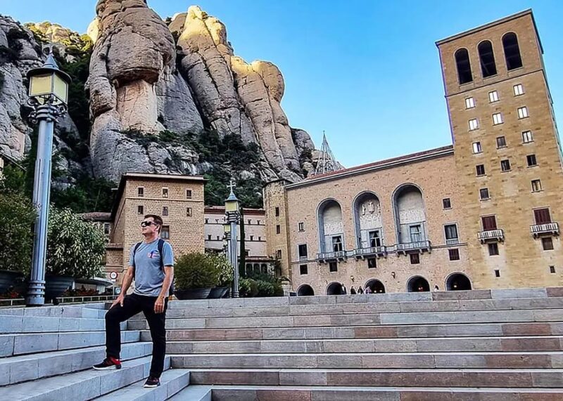 Barcelona: Montserrat Monastery Guided Tour With Transfers - Itinerary and Highlights