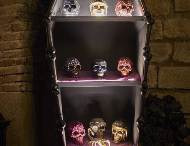 Barcelona: Nightmare Horror Museum Maze Entry Ticket - Visiting the Maze