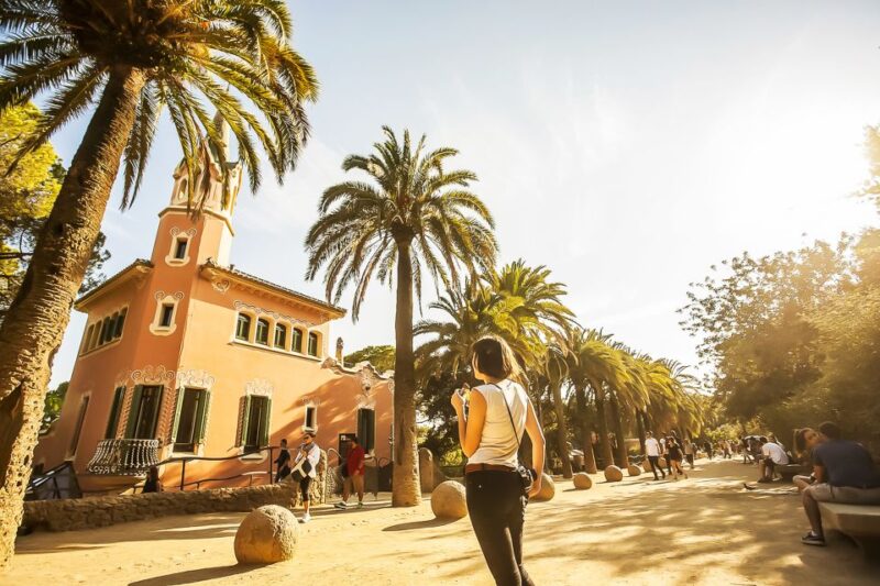 Barcelona: Park Güell Admission Ticket - Park Overview and Historical Significance