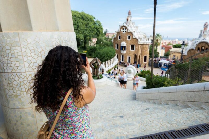 Barcelona: Park Guell Guided Tour with Skip-the-Line Entry - Practical Details: Timing, Group Size, and Tips