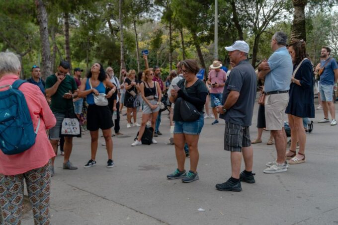 Barcelona: Park Guell Guided Tour With Skip the Line Entry - Cancellation and Payment Options