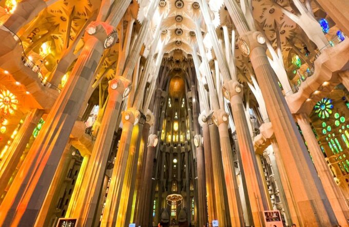 Barcelona: Park Güell & La Sagrada Familia Tickets and Tour - Booking and Availability Details