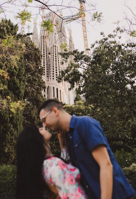 Barcelona: Portrait Photography Session - Photography Experience