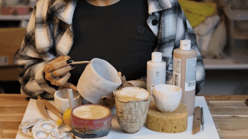 Barcelona: Pottery Workshop with Wine - The glazing and firing process