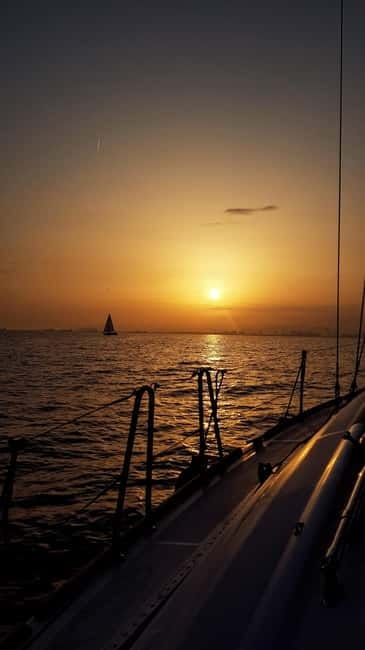 Barcelona: Premium Shared Sunset Cruise (Drinks & Snacks) - Experience Overview: What to Expect on the Cruise