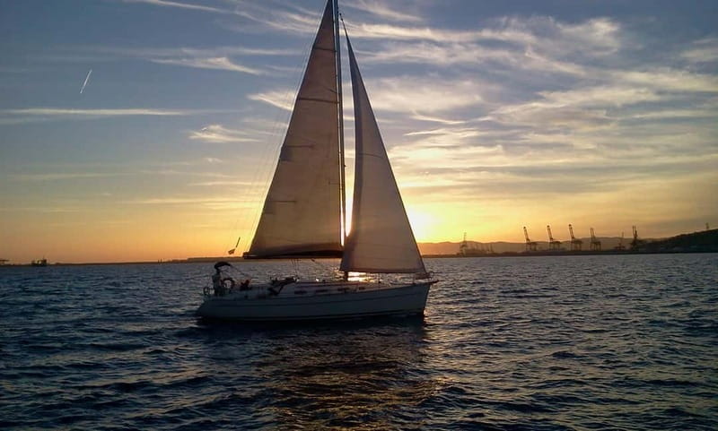 Barcelona: Premium Shared Sunset Cruise (Drinks & Snacks) - The Experience in Practice: What Travelers Say