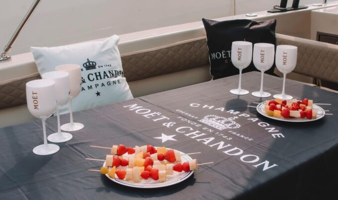 Barcelona: Private Catamaran, Experience at Sea - Deposit and Cleaning Service