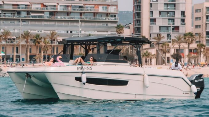 Barcelona: Private Catamaran, Experience at Sea - Additional Information