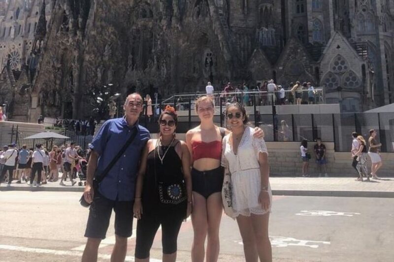 Barcelona: Private Custom Tour With a Local Guide - Language Options