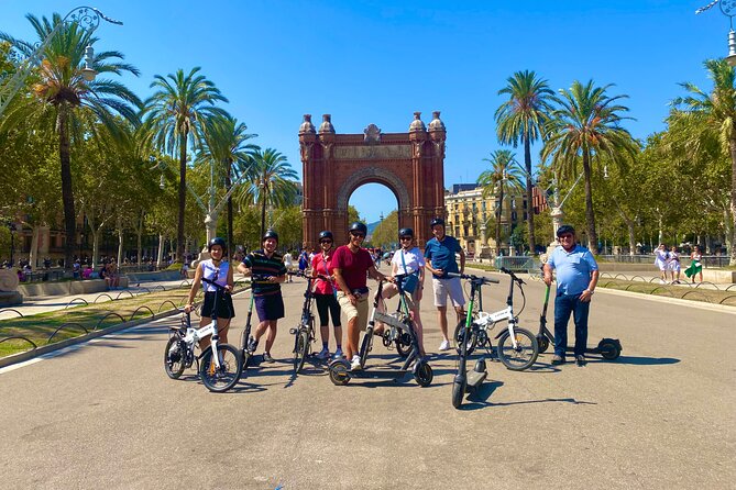 Barcelona Private Electric Scooter or E-Bike Tour - Meeting Point and Accessibility