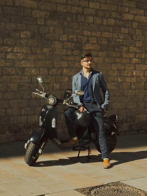 Barcelona: PRIVATE Fun Vespa City Tour With Guide - Booking Information