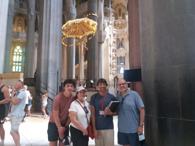 Barcelona: Private Guided Tour of Sagrada Familia - Customer Experience and Reviews