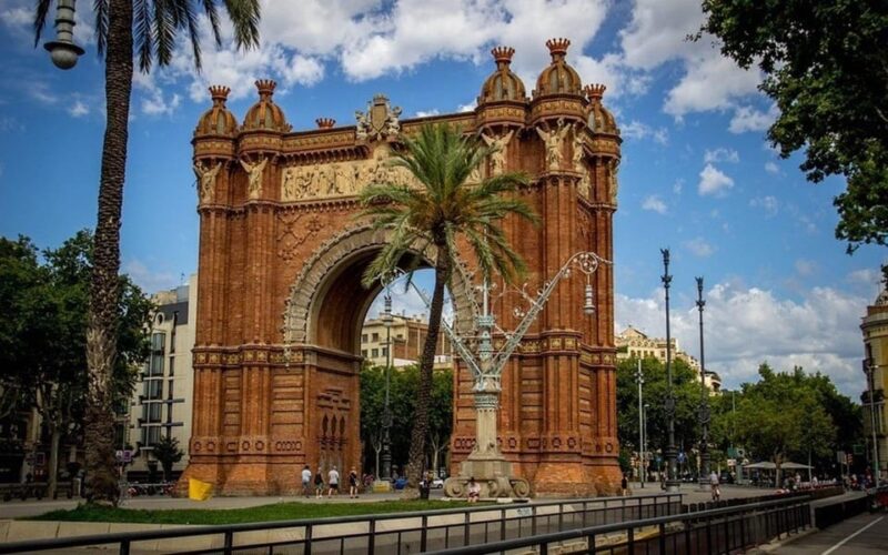 Barcelona: Private Half-Day Sightseeing Tour With a Local - Inclusions
