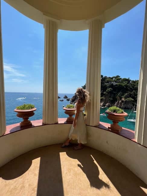 Barcelona: Private Marimurtra Botanical Garden & Blanes Tour - Key Points