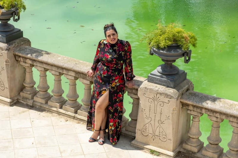 Barcelona: Private Photoshoot in Ciutadella Park with Ami - What’s Included and What’s Not