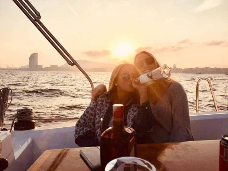 Barcelona: Private Sunset Sailing Trip with drinks/snacks - FAQs