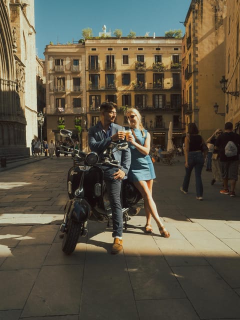 Barcelona: PRIVATE Vespa Tour With Tapas and Wine Tasting - Vespa Riding Experience