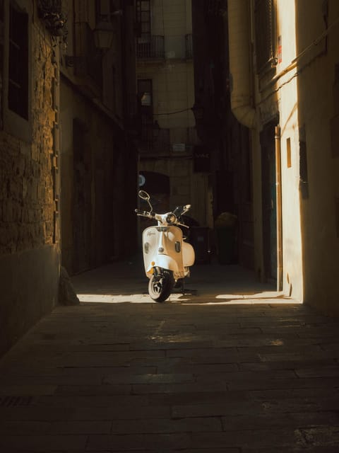 Barcelona: PRIVATE Vespa Tour With Tapas and Wine Tasting - Culinary Experience