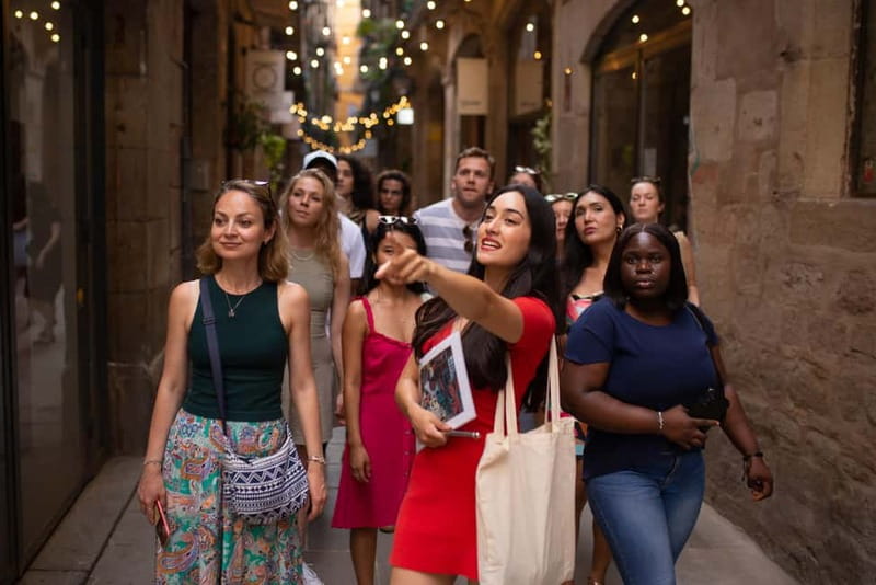 Barcelona: Private Walking Tour, Gaudí, Picasso and Dalí - An In-Depth Look at the Tour Experience