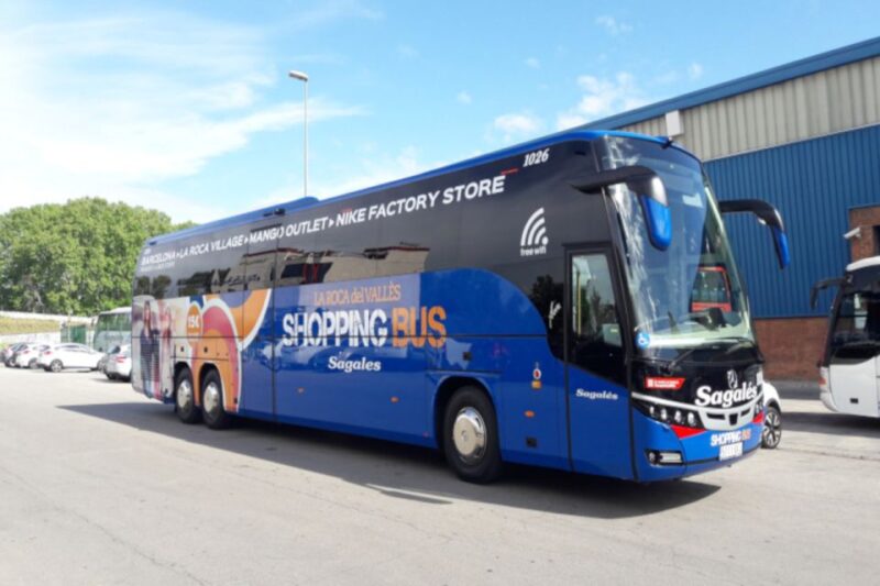 Barcelona: Roca Village Shopping Mall Transfers - Accessibility and Amenities