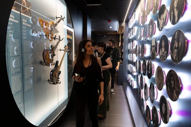 Barcelona: Rock Museum- Guitar Legends Hall - The Sum Up
