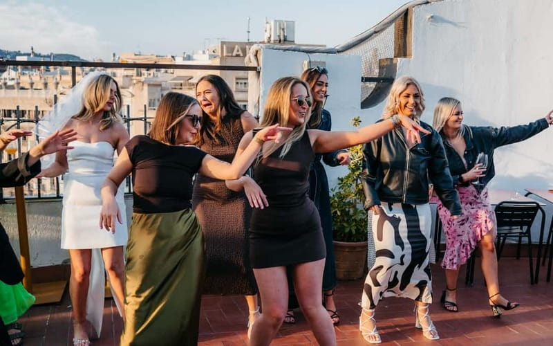 Barcelona: Rooftop Salsa Class with Bottomless Sangria - A Closer Look at the Experience
