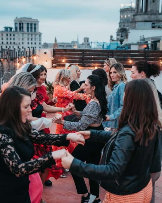 Barcelona: Rooftop Salsa Class with Bottomless Sangria - FAQ